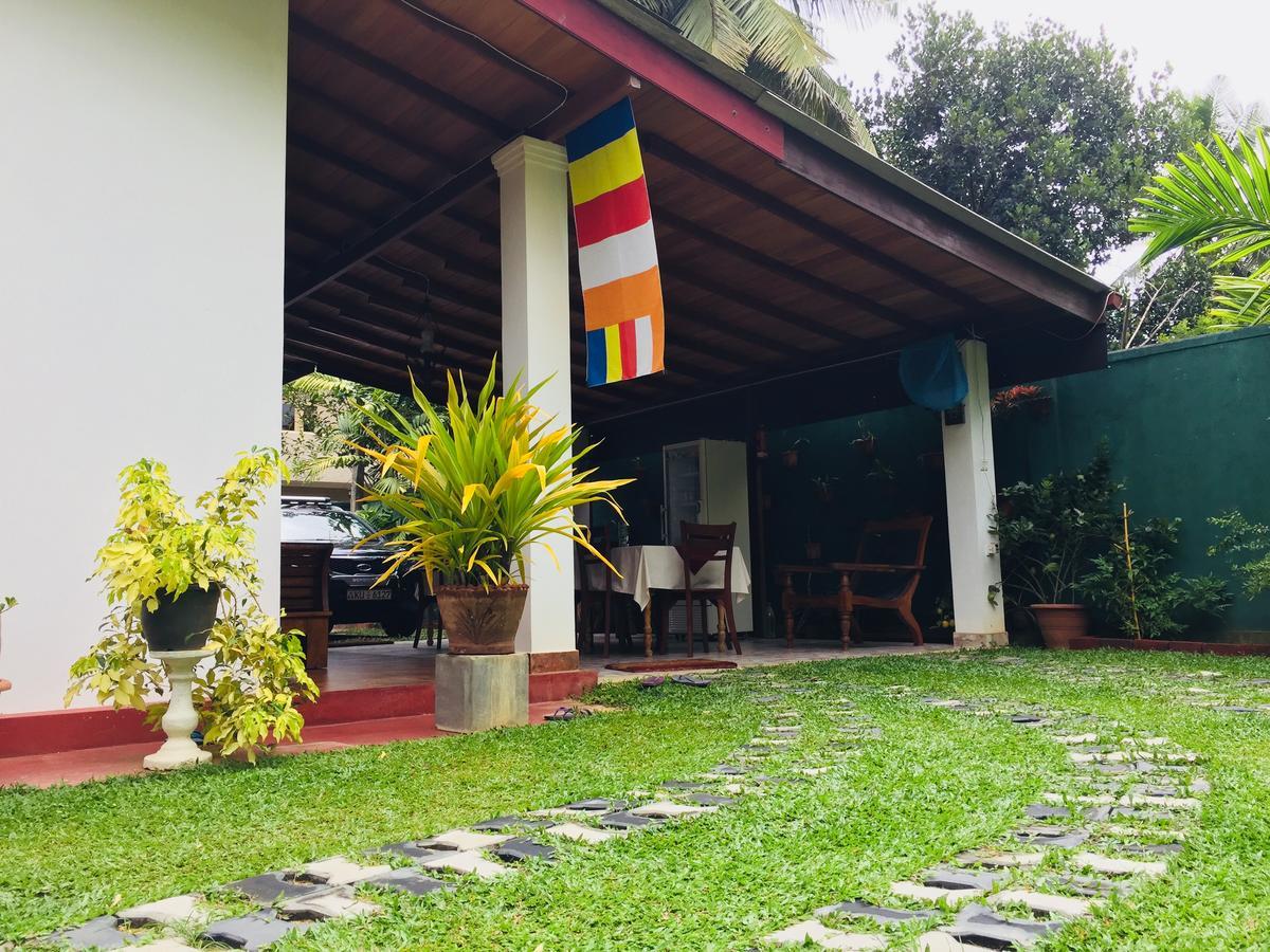 Villa Begonia Katugastota Extérieur photo