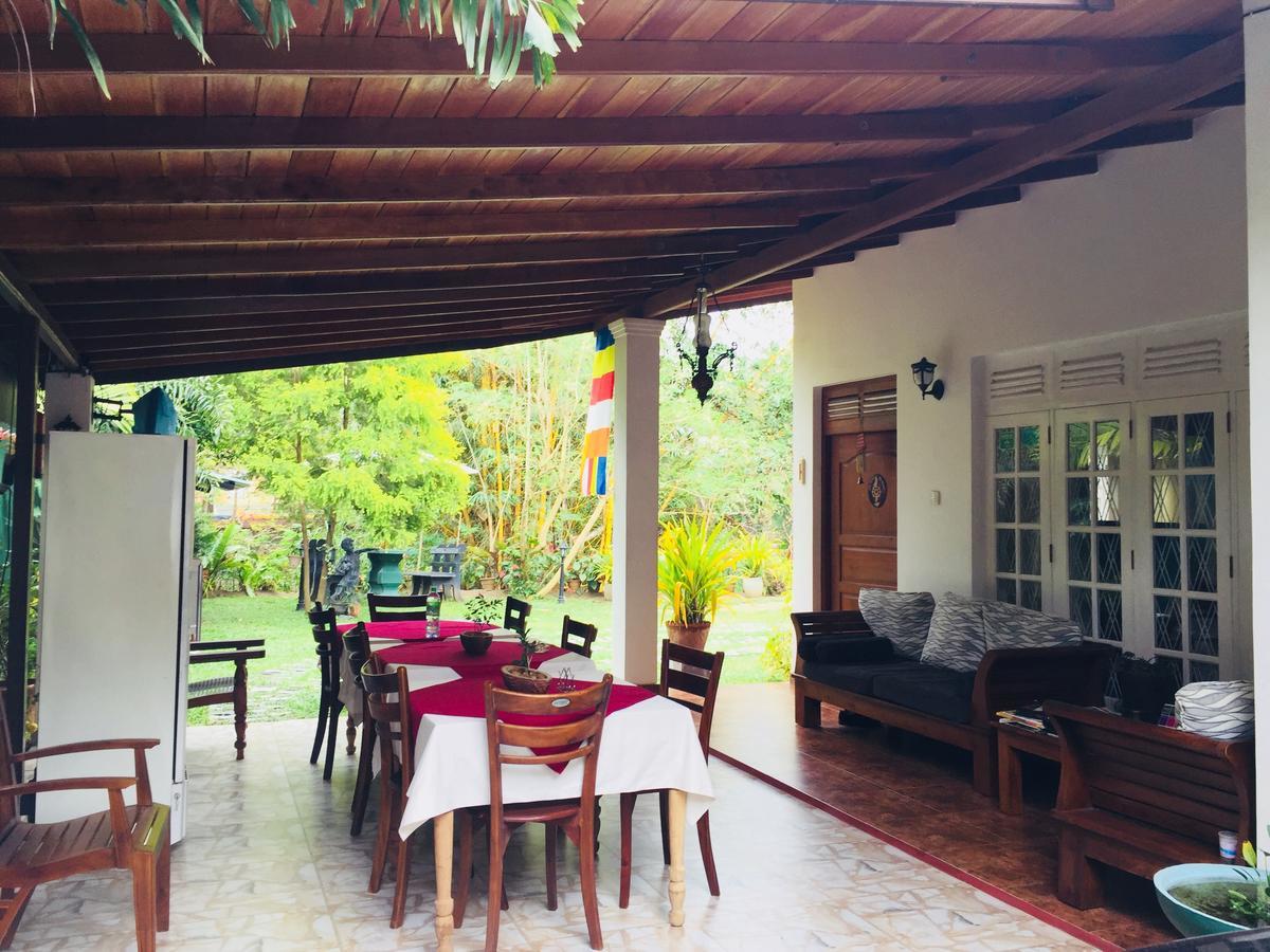Villa Begonia Katugastota Extérieur photo
